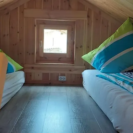 Erlebnisfarm John 公寓 *